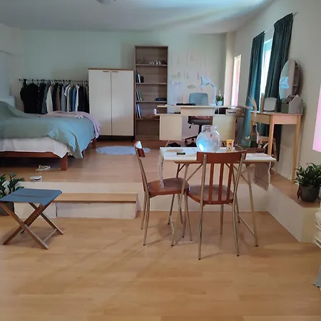 Lovely Small Apartment *